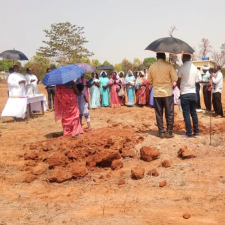 Unterstützen Sie den Bau der Kirche in Indien