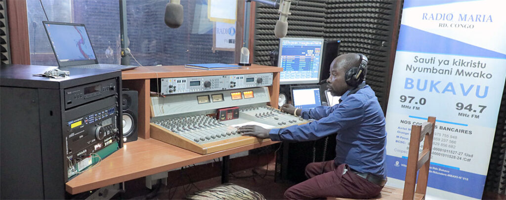 <span>Radio</span>