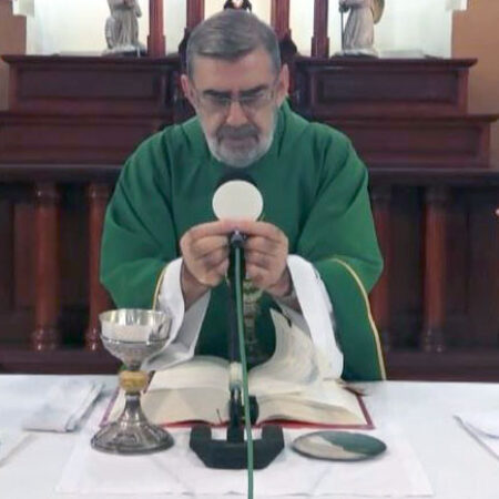 Unterstützen Sie die Priester mit Mess-Stipendien